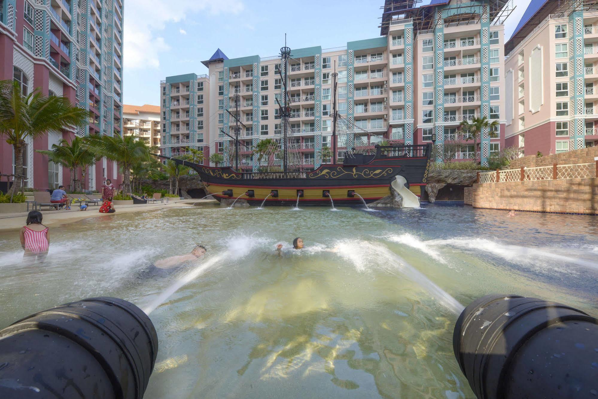 Hotel Grande Caribbean Pattaya Exterior foto